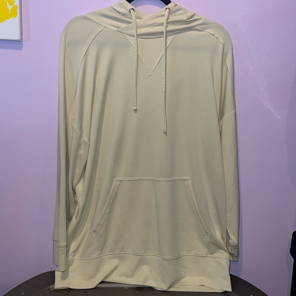 Fabletics nice creamy yellow hoodie size Small up to large oversized soft pocket
